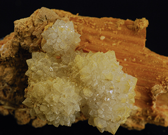 Senarmontite and stibiconite over stibnite - Cavnic - Maramures co. - Romania