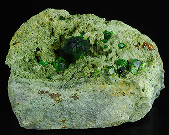 Demantoid grenat (var. of andradite) - Belqeys Mountain - Takab County - West Azerbaijan Prov. - Iran