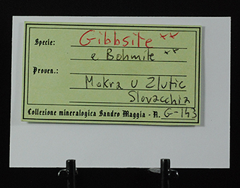 Gibbsite and b�hmite - Mokra U Zlutic - Slovakia