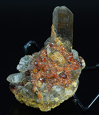 Spessartite and smoky quartz - Wushan Spessartine mine - Tongbei - Yunxiao Co. - Zhangzhou - Fujian - China