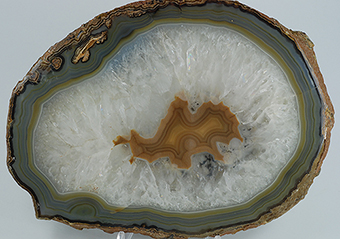 Agate (var. of quartz) - Rio Grande do Sul - Brazil