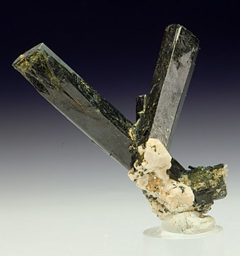 Aegyrine on Microcline - Mt. Malosa - Chilwa Alkaline Area - Malawi