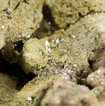 Rheniite - Kudriavy volcano (Kudryavyi), Iturup Island, Kuril Islands, Sakhalinskaya Oblast', Far-Eastern Region, Russia