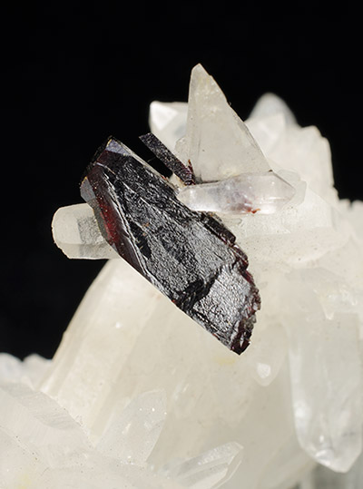 H�bnerite and quartz - Pasto Bueno District - Peru