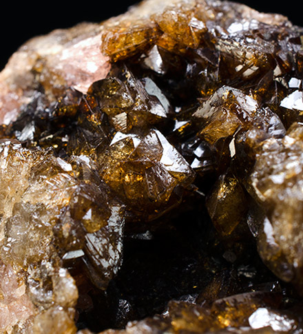 Correianevesite with Hureaulite - Jocao pegmatite, Galil�ia, Doce valley, Minas Gerais, Brazil