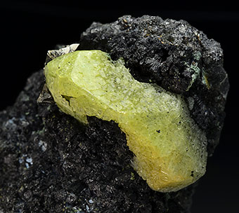 Scheelite - Huanggang Mines, Hexigten Banner (K�sh�k�t�ng Q�), Ulanhad (Chifeng), Inner Mongolia Autonomous Region, China