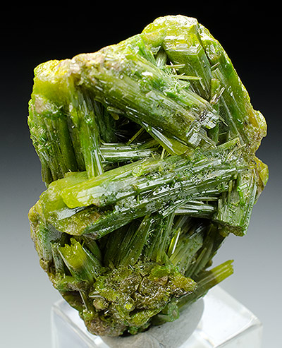 Pyromorphite - Heilige Dreifaltigkeit Mine, Zschopau, Erzgebirge, Saxony, Germany (TYPE LOCALITY)