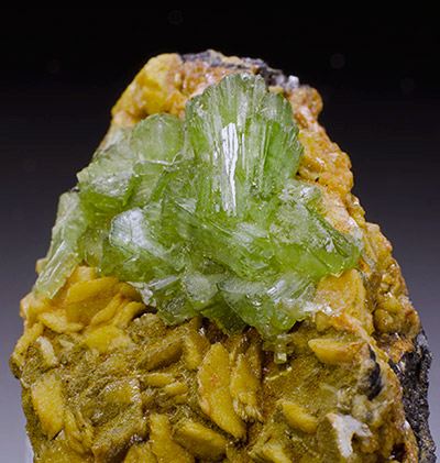 Ludlamite - Huanuni mine, Huanuni, Dalence Province, Oruro Department, Bolivia