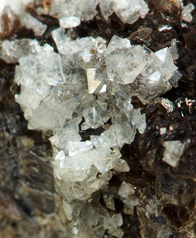 Kosnarite - Jenipapo District, Itinga, Minas Gerais, Brazil