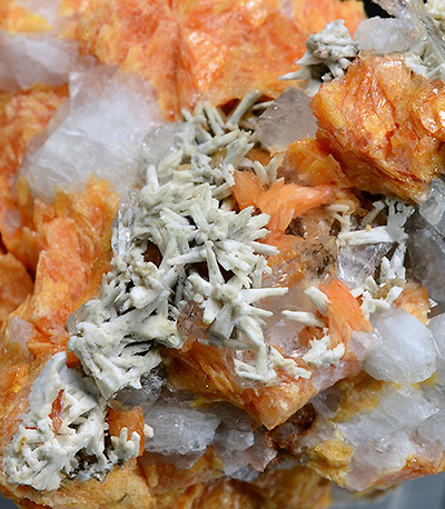 Kutnahorite on Tinzenite - Molinello Mine - Graveglia Valley - Genoa Province - Ligury - Italy