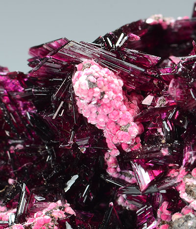 Erythrite - Bou Azer, Bou Azer District, Tazenakht, Ouarzazate Province, Dr�a-Tafilalet Region, Morocco