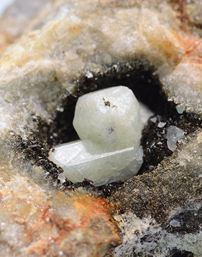 Sodalite - Cava S. Vito, Mt Vesuvius - Somma-Vesuvius Complex - Naples prov. - Campania - Italy