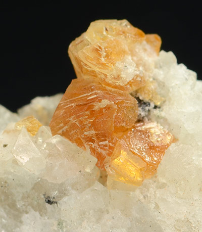 Quintinite-(2H) - Jacupiranga mine,  Cajati,  S�o Paulo,  Brazil (TYPE LOCALITY)