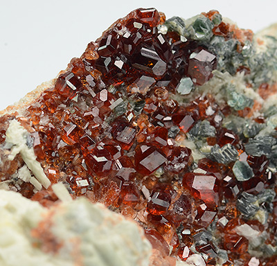Grossular var. Hessonite - Vi� Valley, Lanzo Valleys, Torino Province, Piedmont, Italy