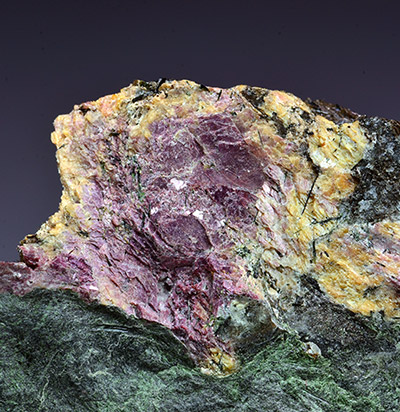 Betalomonsovite with Murmanite - Apatitovyi Tsirk, Rasvumchorr Mt, Khibiny Massif, Kola Peninsula, Murmanskaja Oblast', Northern Region, Russia