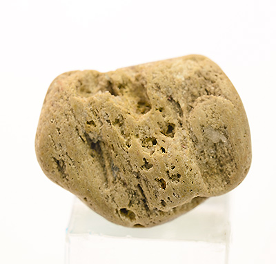 Bahianite - Pico das Almas river, Paramirim das Crioulas, �rico Cardoso, Bahia, Brazil (TL)