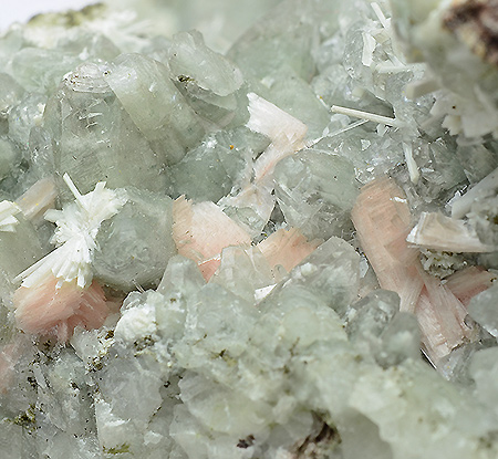 Gonnardite, Laumontite, Calcite - Crastu Muradu, Quarry, Osilo, Sardinia, Italy