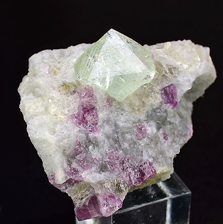 Rhodizite rich of Rubidium (Rb - Tetezantsio - Madagascar