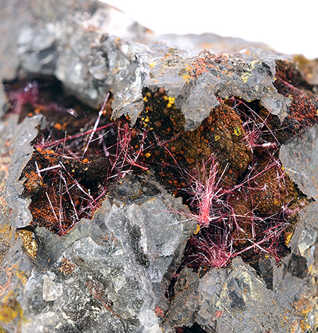 Cuprite var. Chalcotrichite - Daye Mine - Hubei Prov. - China