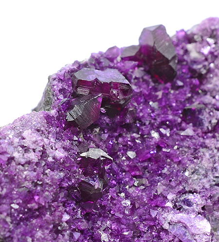 Kammererite (Chromian Chlinoclore), Chromite - Kop Krom mine, Kop Daglari, Erzurum Province, Eastern Anatolia Region, Turkey