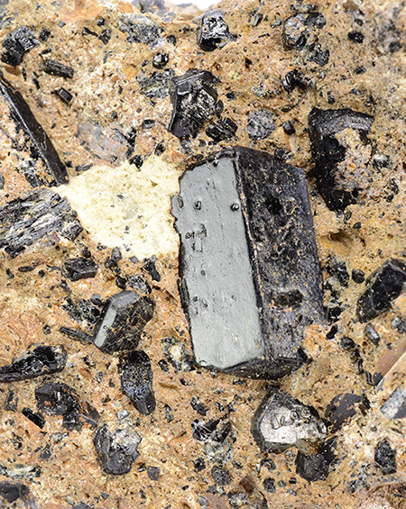 Kaersutite - Lukov u B�liny, B�lina, Teplice District, �st� nad Labem Region, Czech Republic