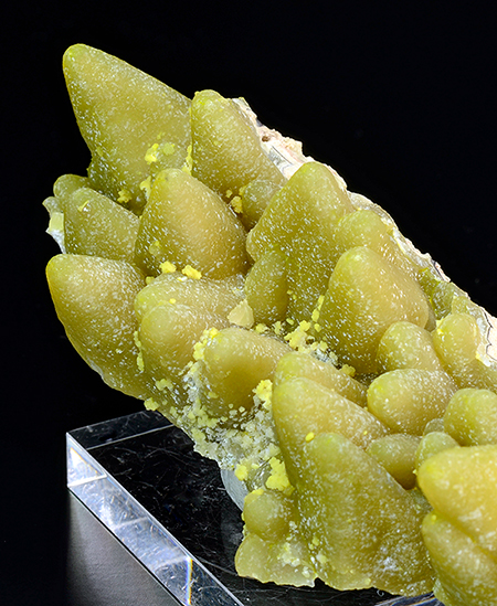 Smithsonite pseudomorph after Calcite - Mina San Antonio, Level 8, Santa Eulalia, Aquiles Serd�n, Chihuahua, Mexico.