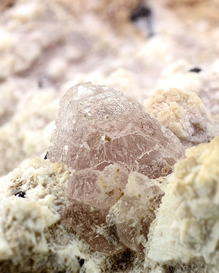 Zektzerite - Washington Pass, Golden Horn Batholith, Okanogan Co., Washington, USA (TL)