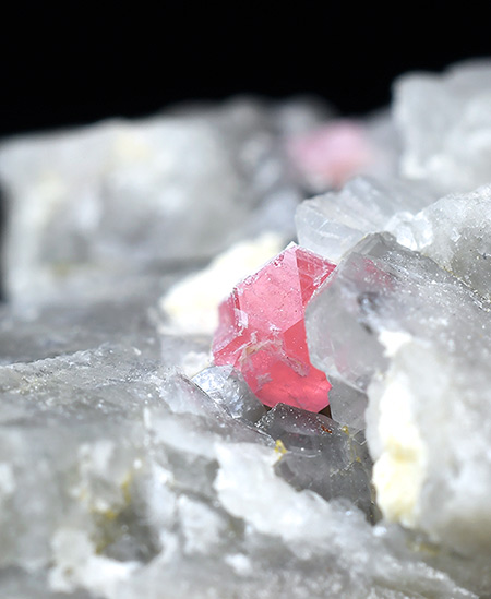 Pezzottaite - Sakavalana mine, Ambatovita, Mandrosonoro area, Ambatofinandrahana District, Amoron'i Mania Region, Fianarantsoa Province, Madagascar (TL)