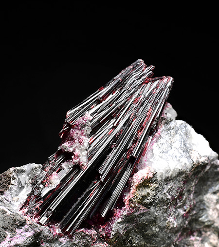 Erythrite - Aghbar mine - Bou Azzer distr. - Tazenakht - Ourzazate prov. - Souss-Massa-Draa reg. - Morocco