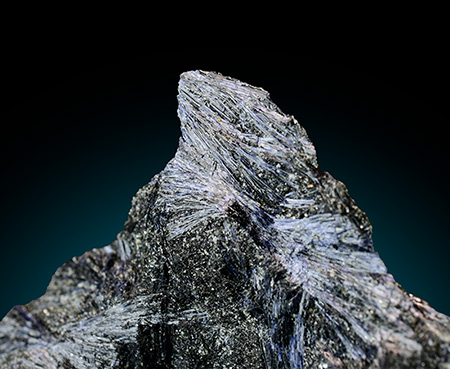 Fluoro-Leakeite - Norra K�rr, Gr�nna, J�nk�ping, J�nk�ping County, Sweden (TL)