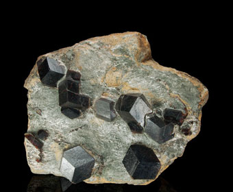 Almandine garnet - Timmelsjoch, Bozen, South Tirol, Trentino-Alto-Adige, Italy