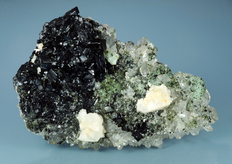 Babingtonite, Prehnite and Quartz - Ganzhizhou mine, Liangshan, Sichuan, China