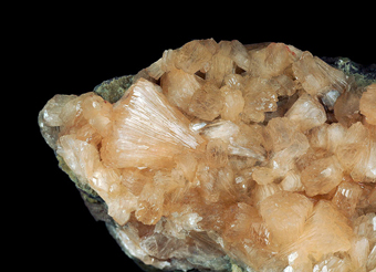Stilbite, Stellerite - Malmberget, G�llivare, Lappland, Sweden