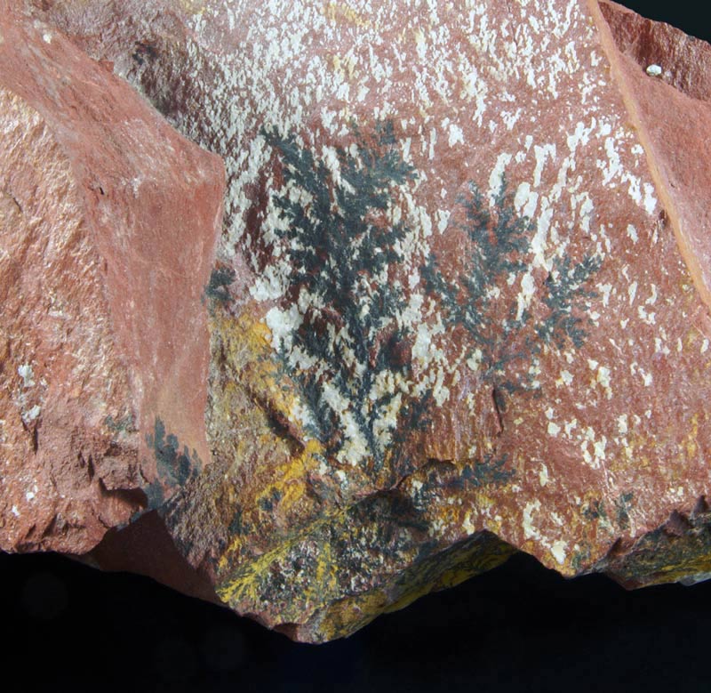 Pirolusite, Bettolino, Piedmont, Italy