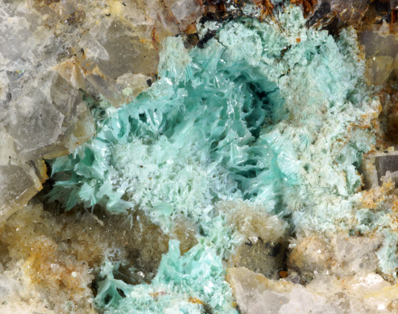 Auricalcite and Hemimorphite, Is Murvonis mine, Sardinia, Italy