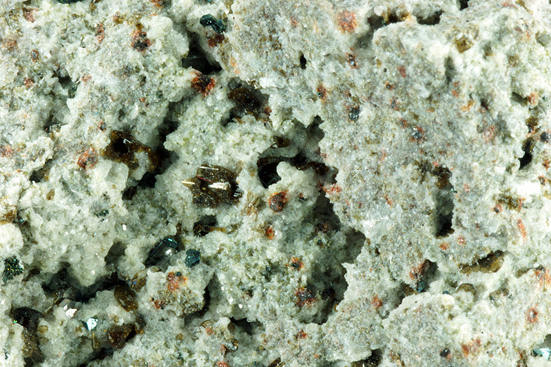 Hyperstene ?, Orthopyroxene ?- Diamond Lake, Douglas Co., Oregon, USA
