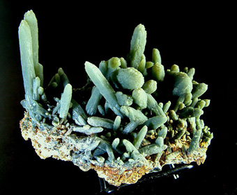 Prase Quartz - Serifos Island (Seriphos), Cyclade Islands (Cyclades; Kikladhes; Nomos Kikladhon), Kykl�des Prefecture, Aegean Islands Department (Aiya�on), Greece