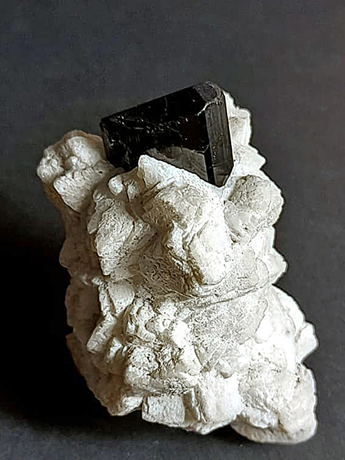 Schorl, Albite - Skardu, Skardu Area, Gilgit-Baltistan, Pakistan