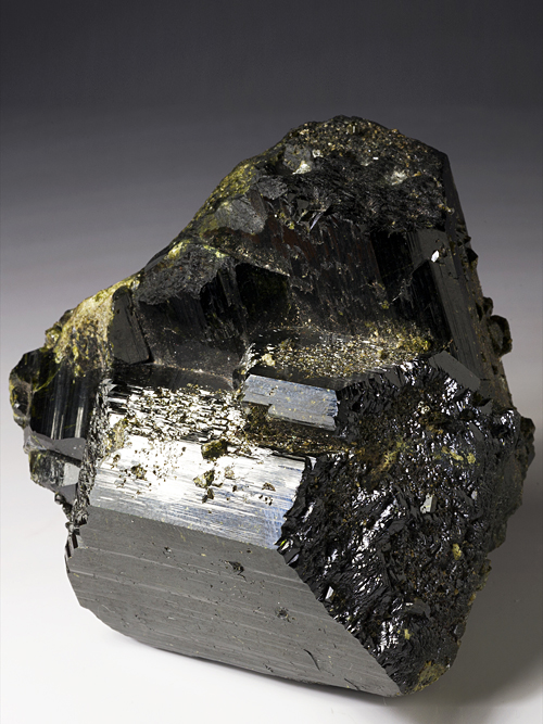 Epidote - Quetta, Balochistan, Pakistan