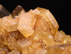 Magnesite and Quartz - Dosso dei Cristalli. Lanzada, Sondrio, Malenco Valley, Lombardia, Italy