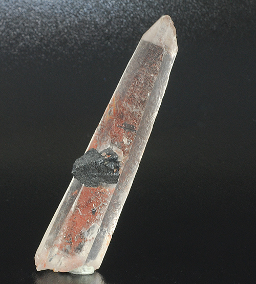 Helvine and quartz - Jinlong hill -Longchuan Co. - Heyuan Pref. - Guangdong prov. - China