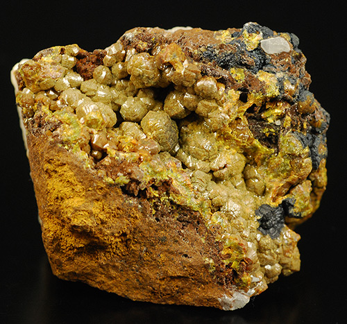 Campylite (var. of mimetite) - Dry Gill mine -�Caldbeck -�Allerdale -�Cumbria -�England - United Kingdom