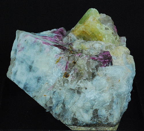 Londonite - Manapa - Betafo Distr. - Vakinankaratra Region � Antananarivo prov. -  Madagascar