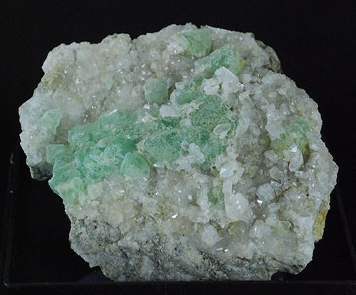 Fluorite and heulandite - Gibelsbach - Flesch - Goms - Wallis - Switzerland