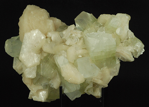 Stilbite and apophyllite - Jalgaon Distr. - Maharastra - India