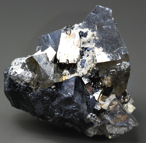 Arsenopyrite and sphalerite - Yaogangxian mine - Yizhang co. - Chenzhou pref. - Hunan prov. - China