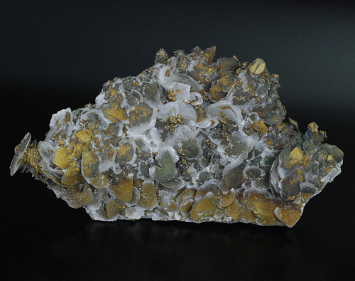 Calcite and chalcopyrite - Chenzhou pref. - Hunan prov. - China