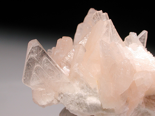 Heulandite - (Ca) with Mordenite - Rat's Nest Claim, Warm Spring Creek - Challis, Cluster Co. - Idaho - USA