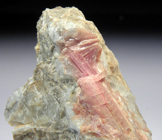 Inesite - Broken Hill, Yancowinna Co., New South Wales, Australia