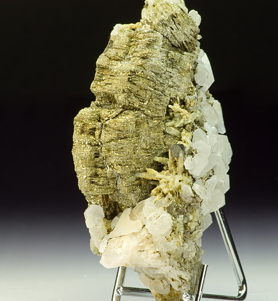 Pyrrohtite with Calcite - Dal'negorsk (Dalnegorsk; Tetyukhe; Tjetjuche; Tetjuche), Kavalerovo Mining District, Primorskiy Kray, Far-Eastern Region, Russia